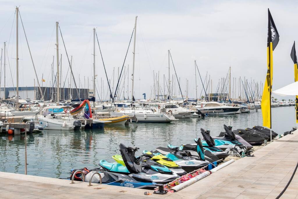 Acogedor Alojamiento A Pocos Metros De La Playa سانتا بولا المظهر الخارجي الصورة